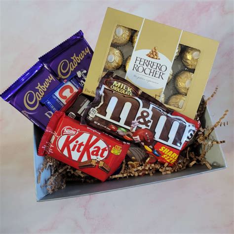 Buy/Send Ultimate Chocolate Hamper Online | IGP | JVS1203547