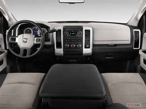 Dodge Ram 2500 Interior