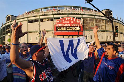 Chicago Cubs win: A visual history of the ‘W’ flag, an iconic Wrigley ...