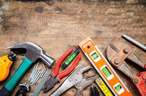 9 Essential Tools Every Handyman Needs in Their Toolbox