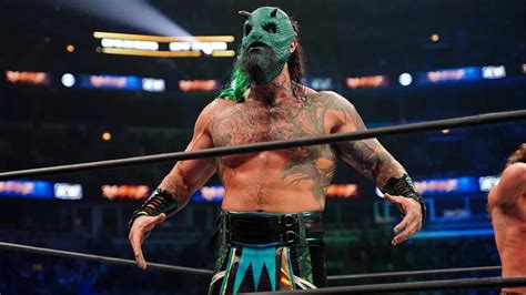 [Photo] Luchasaurus (Killswitch) debuts new mask during AEW Collision