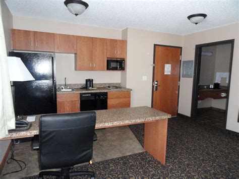 Extended Stay Kitchenette Suite | Canby Inn & Suites