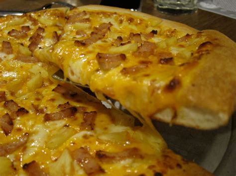 KYspeaks | Pizza Hut Extreme Cheesy 6