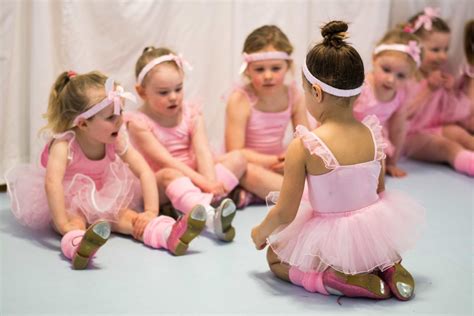 babyballet dance classes where boys and girls love to dance (46 ...