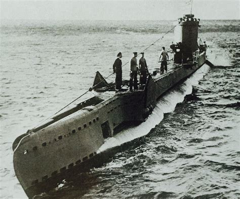 A British U class boat. They were the scourge of the Italian Navy in ...