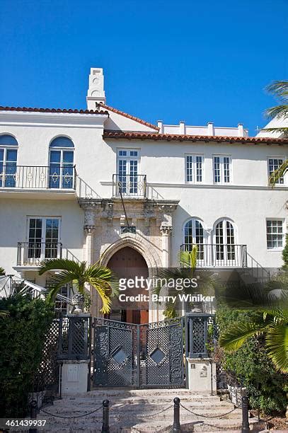 Miami Beach Mansions Photos and Premium High Res Pictures - Getty Images