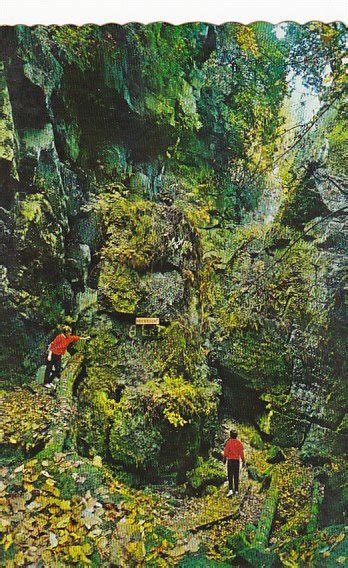 Canada Preacher's Pulpit and Fern Cavern Blue Mountain Caves ...