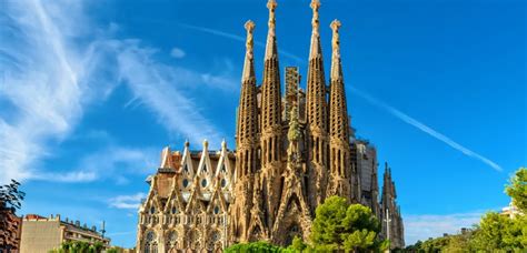 5 Outstanding Buildings in Spanish Architecture