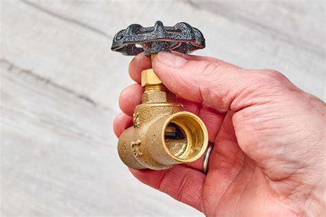 Types of Water Shutoff Valves and How to Choose One