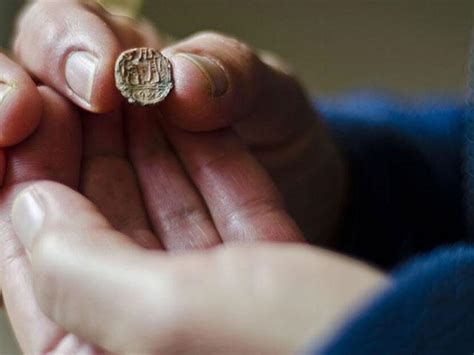 Ancient Jerusalem Artifact Supports Bible, Jewish Presence in City ...