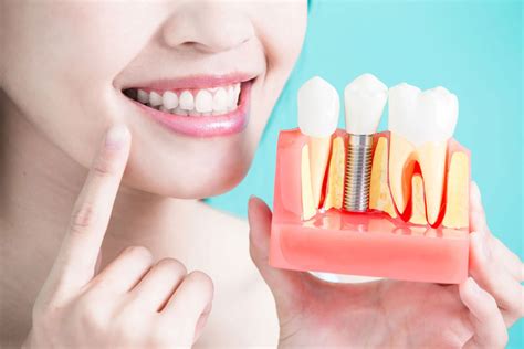 Dental Implant Pain and Recovery: What to Expect | Aurora Dental