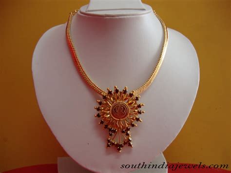 Traditional gold jewelry necklace - South India Jewels