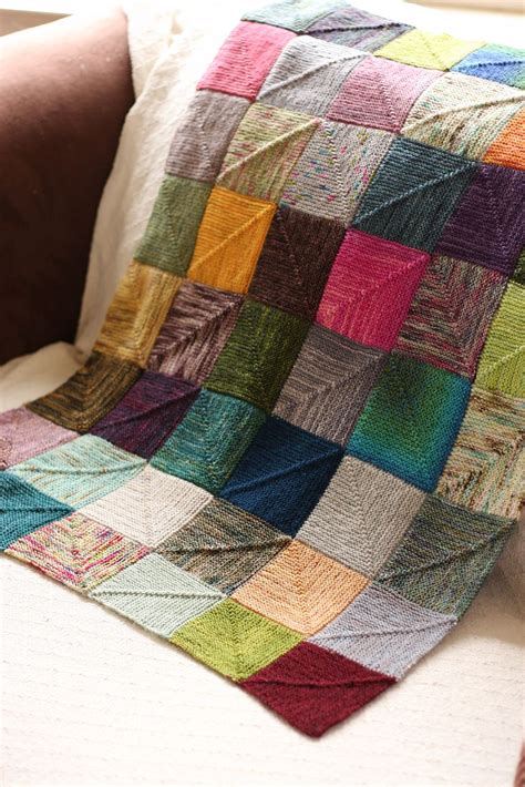 Knitting Squares For Blankets Free Patterns Knitting In Squares Is A ...