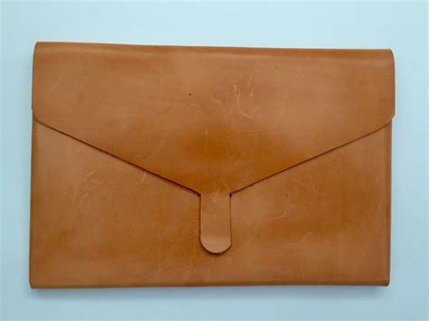 iPad Leather cover - Samuel Eskenasy