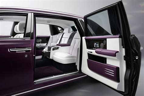 2018 Rolls-Royce Phantom VIII Interior (1) - AUTOBICS