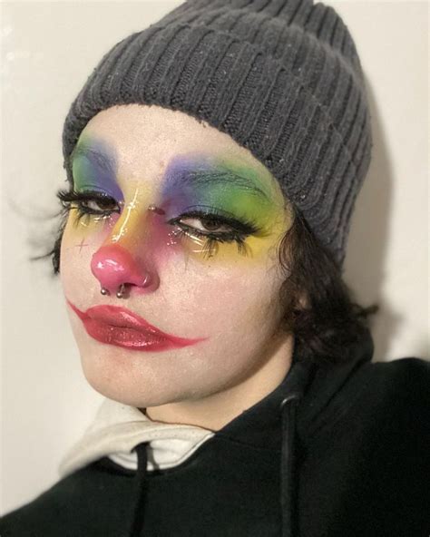 Clown Makeup | Clown makeup, Crazy makeup, Funky makeup