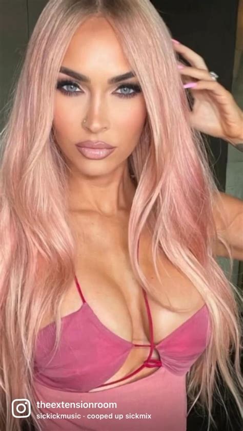 Megan Fox and MGK just debuted matching pink hair and we are not okay 😍 ...