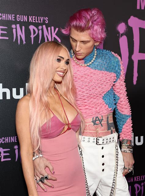 Megan Fox, Machine Gun Kelly match hair color for 'Life in Pink'