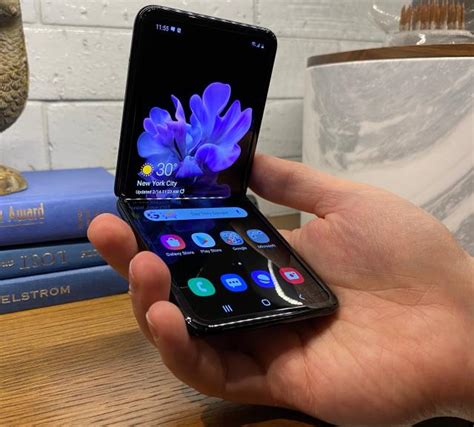 Samsung's foldable Galaxy Z Flip feels like the start of a revolution