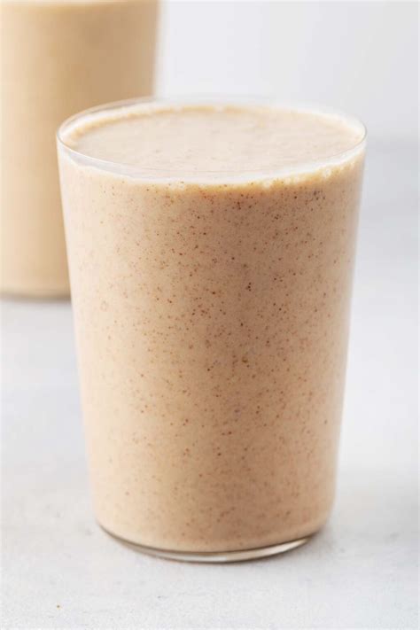 Simple Almond Milk Smoothie - Smoothies and Shakes