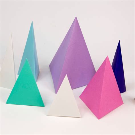 Origami Pyramid Ring Stand Tutorial - Paper Kawaii