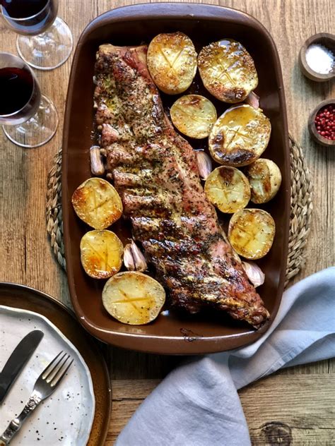 COSTILLAS AL HORNO CON PATATAS - JUGOSAS Y FÁCILES