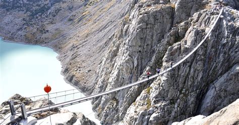 20 Scariest Bridges Around The World