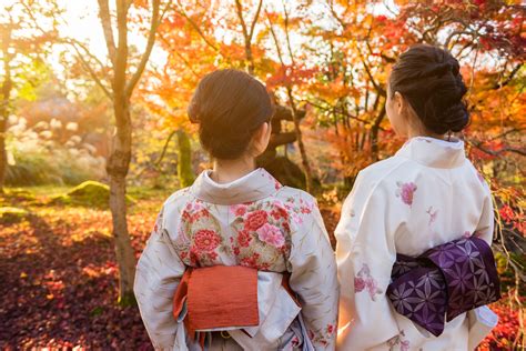 Where to Enjoy Beautiful Autumn Scenery in Japan