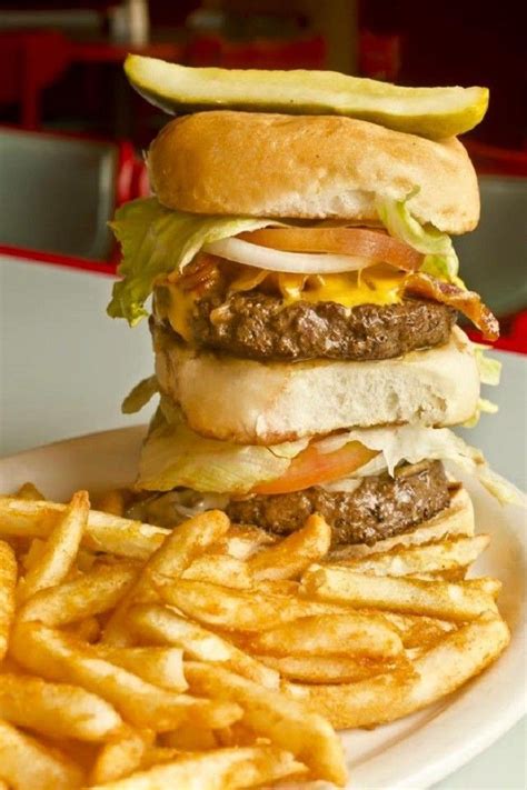 Fast Food Burgers Near Me / Fast Food Near me vs Natural Healthy ...