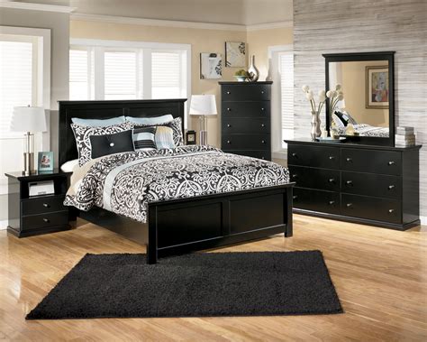 15 Cool Black Bedroom Furniture Sets For Bold Feeling