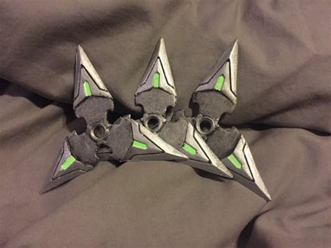 Genji Shuriken - Overwatch by jonyman123 on DeviantArt