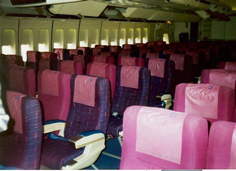 China Airlines 747 cabin | China airlines, Aircraft interiors, Airplane ...