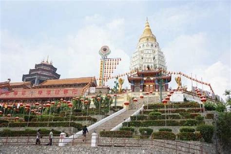 Kek Lok Si Temple, Penang Hill | Ticket Price | Timings | Address: TripHobo