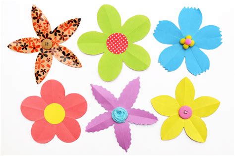 Folding Paper Flowers (5 Petals) | Kids' Crafts | Fun Craft Ideas ...