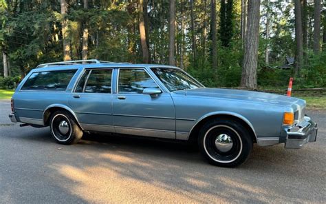 1986 Chevrolet Caprice Classic Station Wagon | Barn Finds