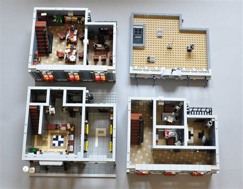 LEGO® MOC: Modular Police Station