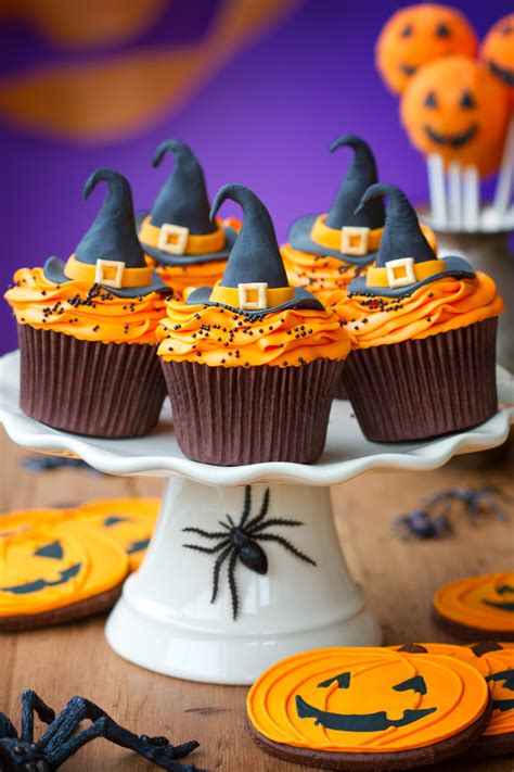 35 Terrifyingly Tasty Halloween Cupcakes To Charm Up Your Treat.