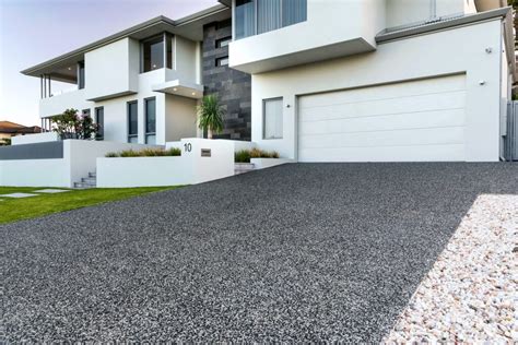 Why Should You Hone Your Concrete Driveway This Spring? – Kings Oaklane