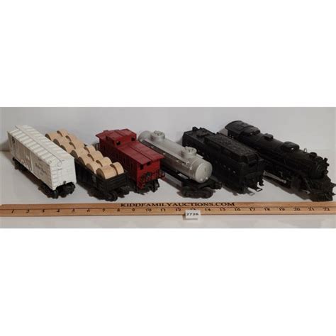 LIONEL O- GAUGE TRAIN SET - Kidd Family Auctions