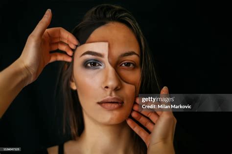 Face Painting Optical Illusion High-Res Stock Photo - Getty Images