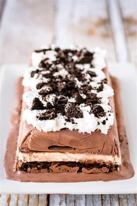 Easy Ice Cream Cake Recipe (No Bake Dessert!) - Unsophisticook