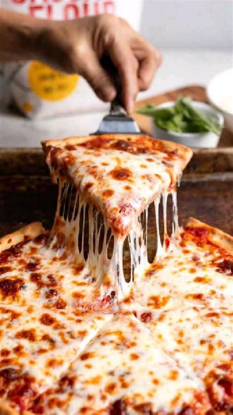 Yummy Cheesy Pizza😋😋 | Gluten free pizza, Recipes, Homemade pizza