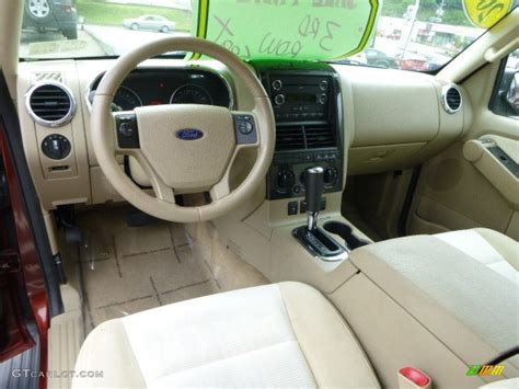 2009 Ford Explorer XLT 4x4 Interior Color Photos | GTCarLot.com