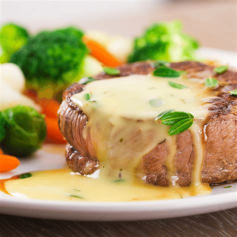 14 Best Sauces for Beef Wellington (Beef Wellington Sauce) - Happy Muncher