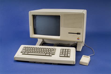 Apple Lisa II Personal Computer | Smithsonian Institution