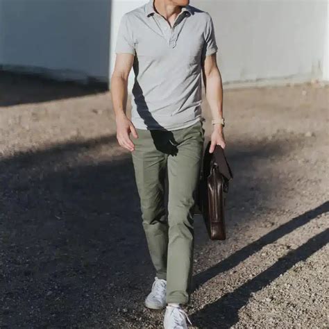 What to Wear with Olive Green Pants - The Modest Man