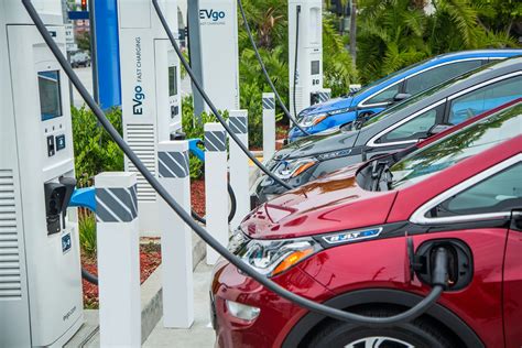 Study: 1,104 new EV fast-charging stations will meet 50-mile interval ...