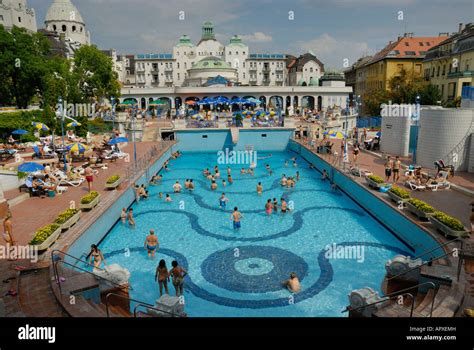 GELLERT THERMAL BATHS. BUDAPEST, HUNGARY Stock Photo - Alamy