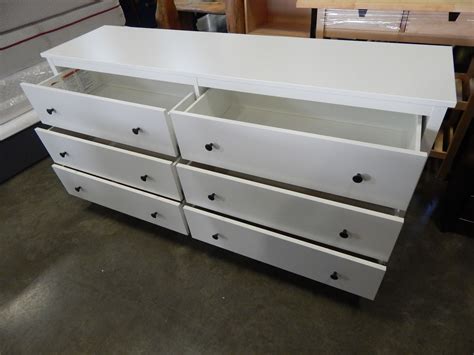 WHITE 6 DRAWER DRESSER - Big Valley Auction