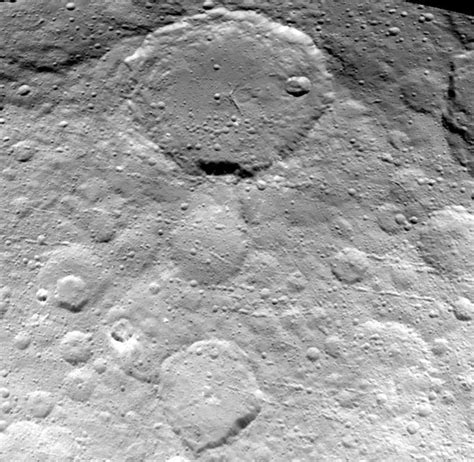 Dawn Spacecraft Gets Close-Up View of Ceres’ Surface | Sci.News